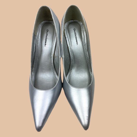 Delicious - Silver Metallic - Classic Pointy Toe Heels Pumps - 80's Style - Picture 1 of 5